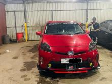 https://riyasewana.com/uploads/toyota-prius-141320296721.jpg