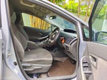 https://riyasewana.com/uploads/toyota-prius-141910056266.jpg