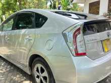 https://riyasewana.com/uploads/toyota-prius-14194322183.jpg