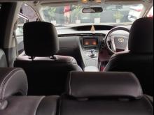 https://riyasewana.com/uploads/toyota-prius-1421191517826.jpg