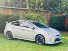 https://riyasewana.com/uploads/toyota-prius-147473922522.jpg