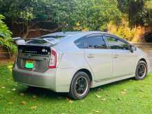 https://riyasewana.com/uploads/toyota-prius-147474022023.jpg