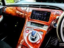 https://riyasewana.com/uploads/toyota-prius-1513212517245.jpg