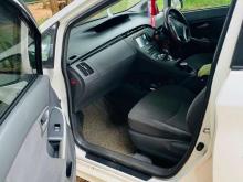 https://riyasewana.com/uploads/toyota-prius-151439316776.jpg