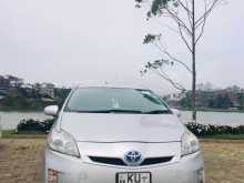 Toyota Prius T4 S 2010 Car