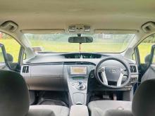 https://riyasewana.com/uploads/toyota-prius-1519380024891.jpg
