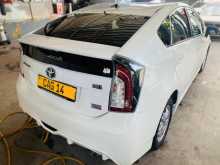 https://riyasewana.com/uploads/toyota-prius-15204719365.jpg