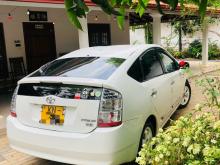 https://riyasewana.com/uploads/toyota-prius-157144117716.jpg