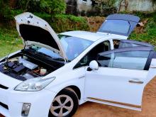 https://riyasewana.com/uploads/toyota-prius-1611020317726.jpg