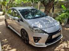 https://riyasewana.com/uploads/toyota-prius-16843434302.jpg