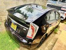https://riyasewana.com/uploads/toyota-prius-1712485922502.jpg
