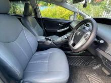 https://riyasewana.com/uploads/toyota-prius-181132566064.jpg