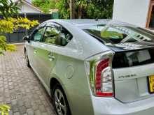 https://riyasewana.com/uploads/toyota-prius-18115428514.jpg