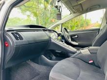 https://riyasewana.com/uploads/toyota-prius-191342386035.jpg