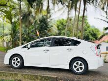 https://riyasewana.com/uploads/toyota-prius-191342386794.jpg