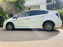 https://riyasewana.com/uploads/toyota-prius-1916152822102.jpg