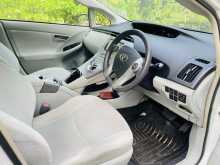 https://riyasewana.com/uploads/toyota-prius-1916152922563.jpg