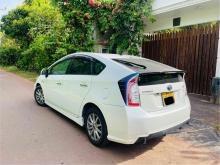 https://riyasewana.com/uploads/toyota-prius-1916155124731.jpg