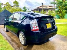 https://riyasewana.com/uploads/toyota-prius-2-1210280717136.jpg