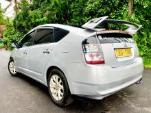 https://riyasewana.com/uploads/toyota-prius-2-228524817496.jpg