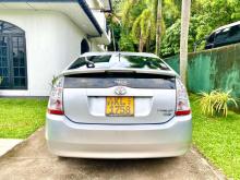 https://riyasewana.com/uploads/toyota-prius-2-2310034217586.jpg