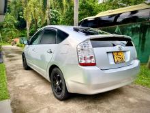 https://riyasewana.com/uploads/toyota-prius-2-2310034217695.jpg