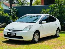 Toyota Prius 2 2011 Car