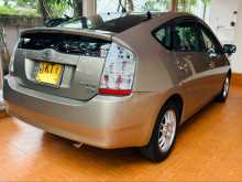Toyota Prius 20 2nd Generation 2008 Car