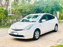 https://riyasewana.com/uploads/toyota-prius-20-2011-213145712732.jpg