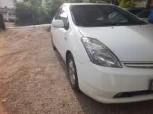 https://riyasewana.com/uploads/toyota-prius-20-2012-210560912262.jpg
