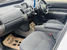 https://riyasewana.com/uploads/toyota-prius-20-248491517246.jpg