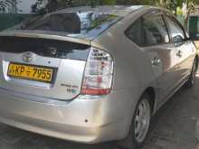 https://riyasewana.com/uploads/toyota-prius-20-4951244762.jpg