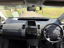 https://riyasewana.com/uploads/toyota-prius-20-620025517486.jpg