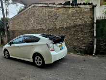 https://riyasewana.com/uploads/toyota-prius-2009-101223412162.jpg