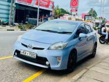 https://riyasewana.com/uploads/toyota-prius-2010-2020324212723.jpg