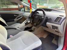 https://riyasewana.com/uploads/toyota-prius-2011-116562812844.jpg