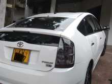 https://riyasewana.com/uploads/toyota-prius-2011-2011-2510160012042.jpg