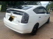 https://riyasewana.com/uploads/toyota-prius-2011-2015374912972.jpg