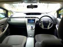 https://riyasewana.com/uploads/toyota-prius-2011-712043612134.jpg