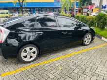 https://riyasewana.com/uploads/toyota-prius-2012-1522290512113.jpg