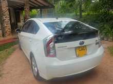 https://riyasewana.com/uploads/toyota-prius-2012-1716371612172.jpg