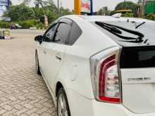 https://riyasewana.com/uploads/toyota-prius-2012-2411222512044.jpg