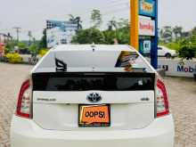 https://riyasewana.com/uploads/toyota-prius-2012-2411222512483.jpg