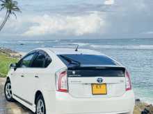 https://riyasewana.com/uploads/toyota-prius-2012-3013164812482.jpg