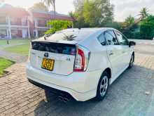 https://riyasewana.com/uploads/toyota-prius-2012-810073012912.jpg