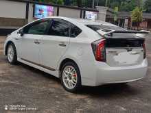 Toyota Prius 2012  S Grade 2010 Car