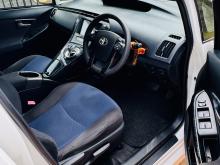 https://riyasewana.com/uploads/toyota-prius-2012170017345.jpg