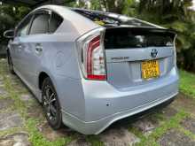 https://riyasewana.com/uploads/toyota-prius-201232474823.jpg