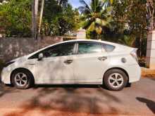 https://riyasewana.com/uploads/toyota-prius-2013-1216033912102.jpg