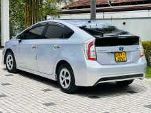 https://riyasewana.com/uploads/toyota-prius-2013-1811172812473.jpg